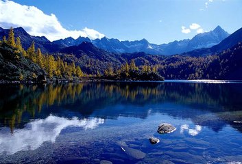 西安康辉旅行社